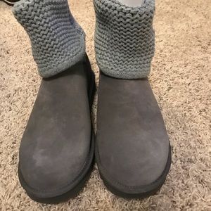 Brand new bluish grey short uggs